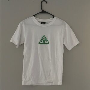 HUF Graphic Tee – Futuristic Streetwear‎ Vibes
Size: Small | 100% Cotton